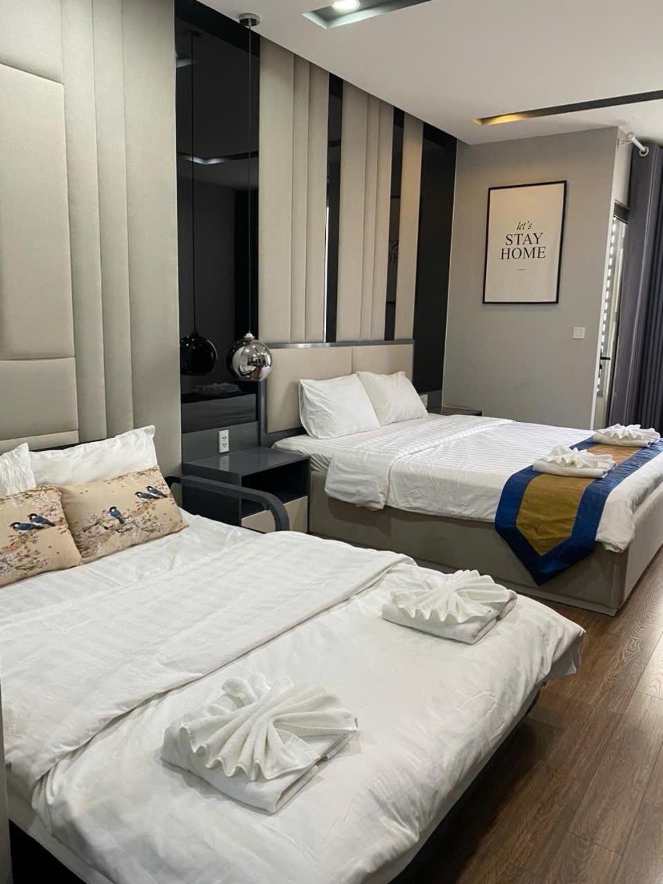 River View Apartment Near Ben Thanh Free Netflix Gym High Floor *