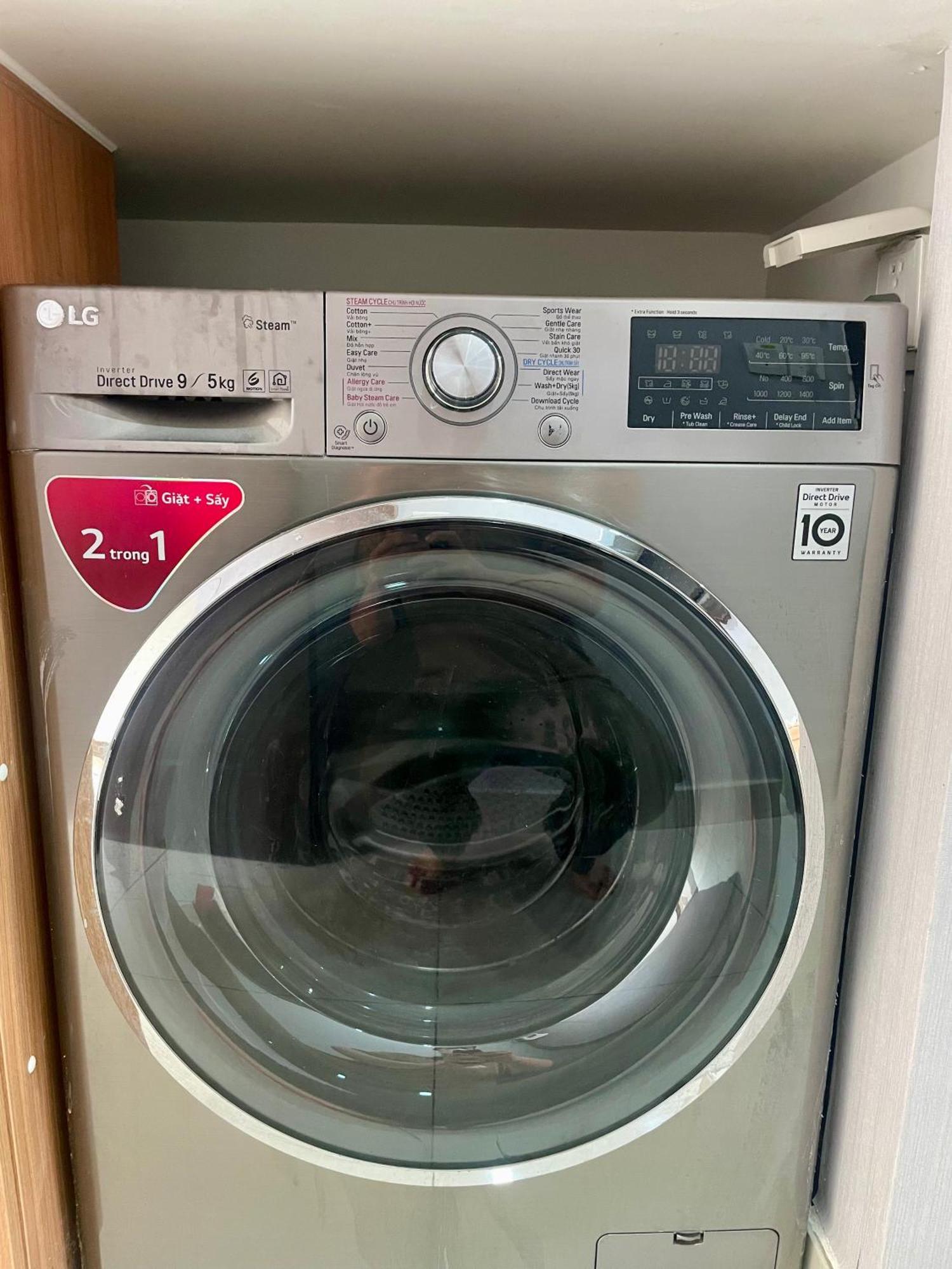 River View Apartment Near Ben Thanh Free Netflix Gym High Floor